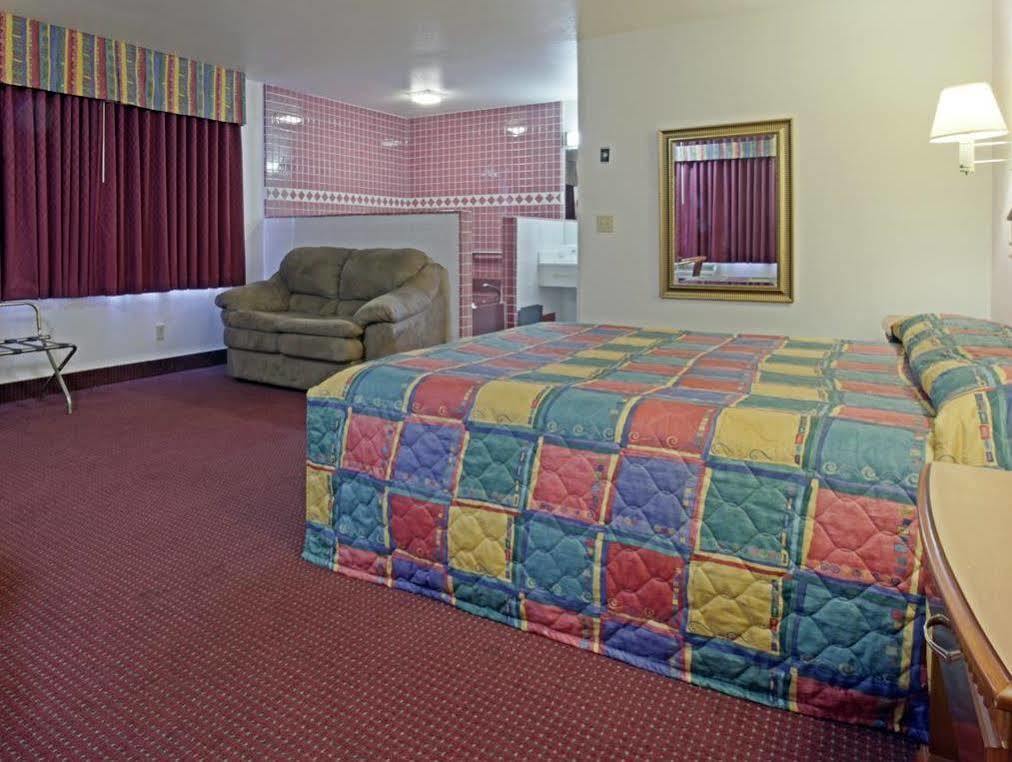 Americas Best Value Inn Pico Rivera East Los Angeles Екстериор снимка