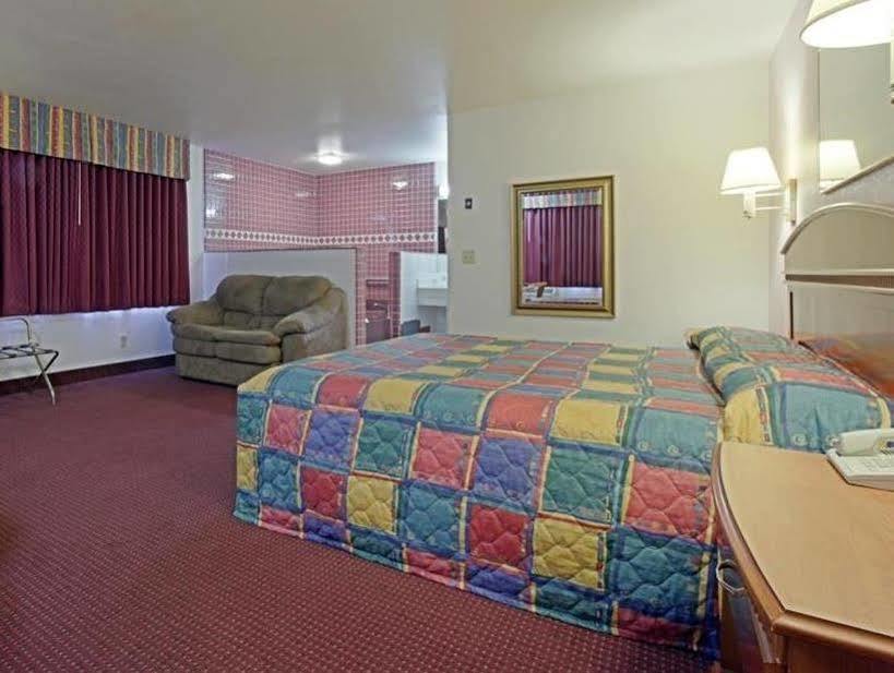 Americas Best Value Inn Pico Rivera East Los Angeles Екстериор снимка